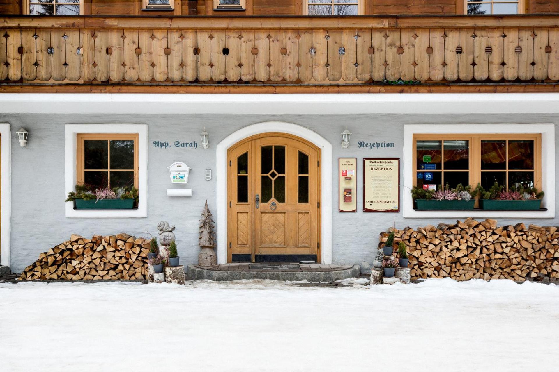 Das Dorf In Der Stadt Schladming Exterior photo